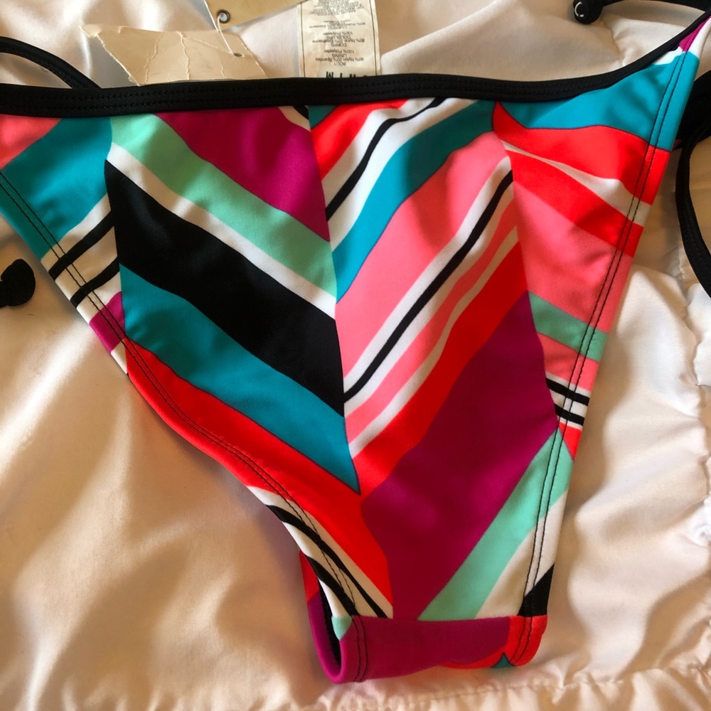 NEW Roxy Bikini Bottoms - Picture 9 of 10